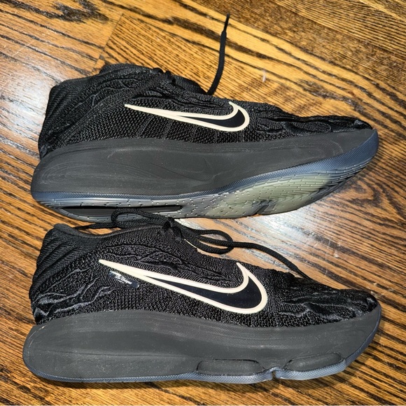 Nike x Victor Wembanyama Air Zoom GT Hustle 3 LX 'Black Label' sneakers - Picture 2 of 7